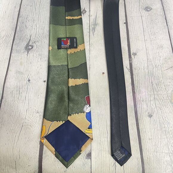 Vintage Mickey Mouse Unlimited Necktie Green Blue Novelty Cartoon Collectible - Picture 4 of 11